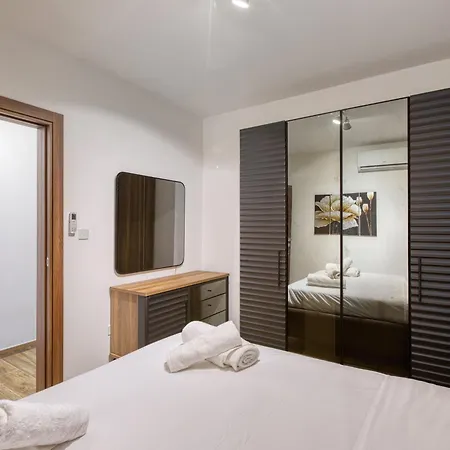 51 Suites, Fully Equipped 1br With Wifi *