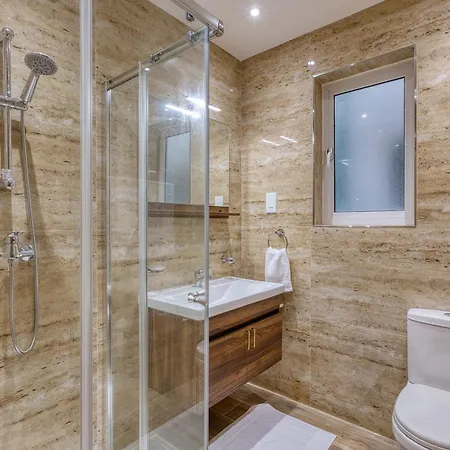51 Suites, Fully Equipped 1br With Wifi Lejlighed Tal Guardamangia