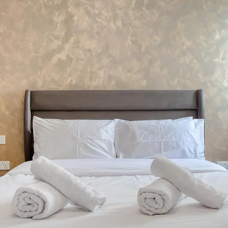 51 Suites, Fully Equipped 1br With Wifi Lejlighed Tal Guardamangia